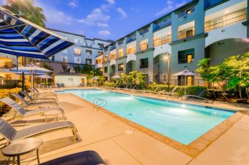 Poolside relaxation at night at Dublin Station by Windsor